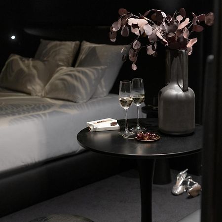 Mihotel Sala Lyon Exteriör bild