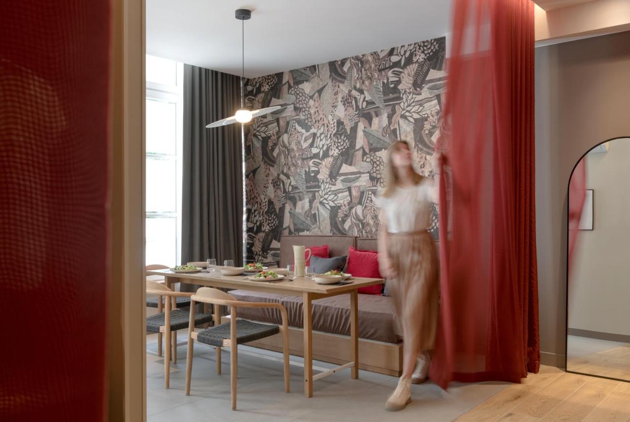 Mihotel Sala Lyon Exteriör bild